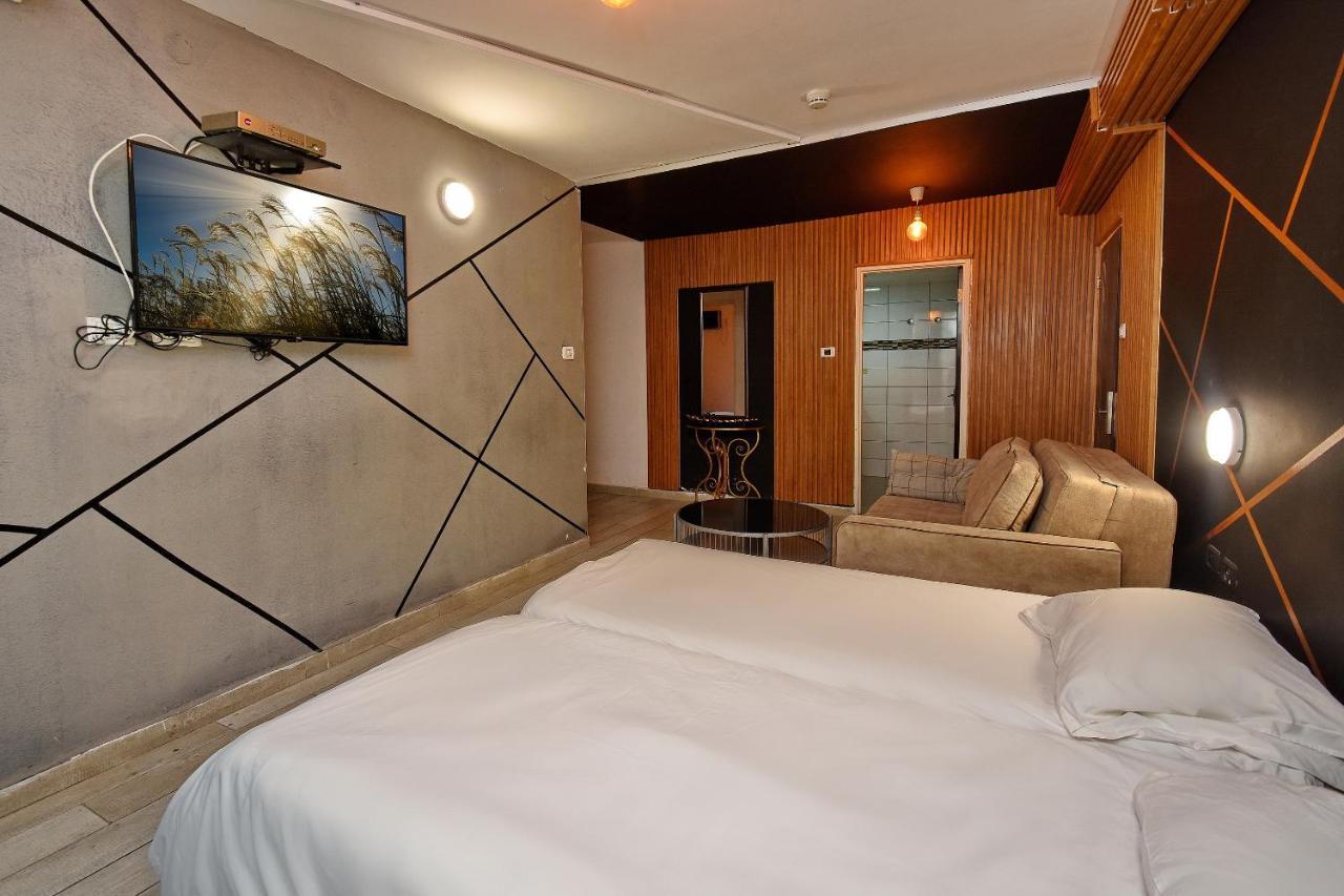 Nofim Suites Tiberias Exterior photo