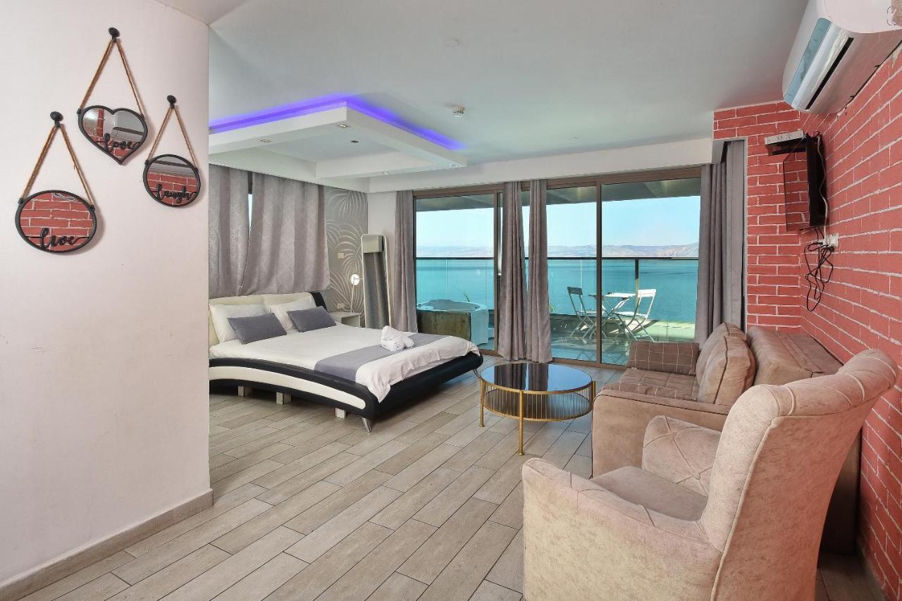 Nofim Suites Tiberias Exterior photo